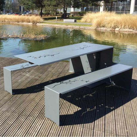 Table pique-nique acier design Table pique-nique acier design
