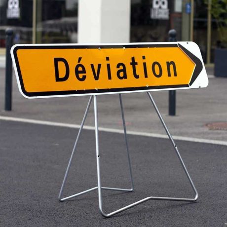 Panneau temporaire sur pied Déviation avec pointe amovible KD22a Panneau temporaire sur pied Déviation avec pointe amovible KD22a