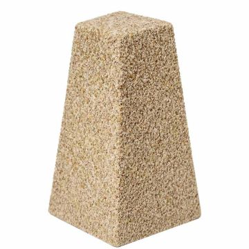 Borne béton pyramidale modèle Cahors